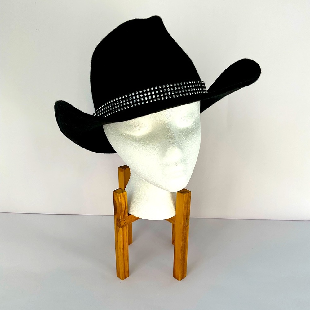 Rine Chapeaux Vintage Michael Howard hat